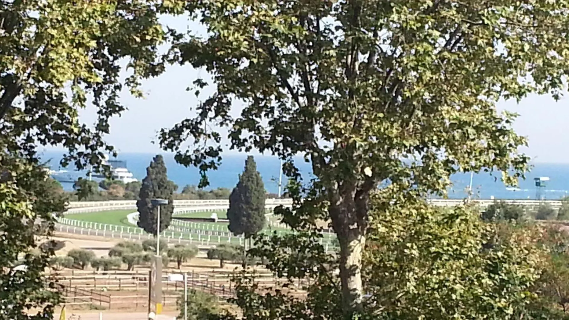 Vue Mer-Hippodrome A 2 Pas De La Mer Et De La Gare Cagnes-sur-Mer